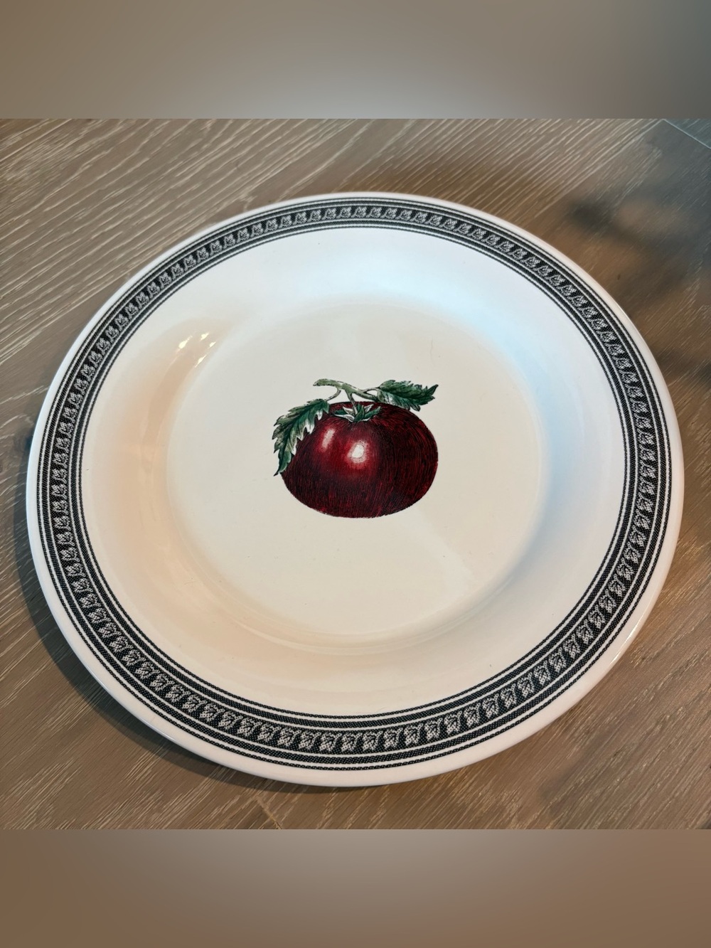 Pfaltzgraff White Dinner Plate with Red Tomato and Green Leaves